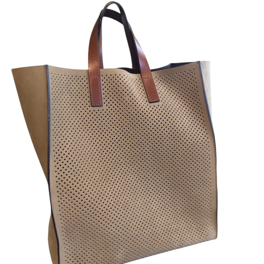 Michael Kors Perforated Tote in Tan and Brown Leather. Good/great condition. - Picture 5 of 16